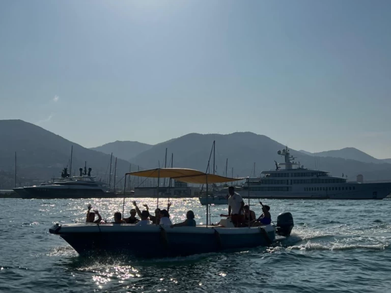 Huur Motorboot met of zonder schipper Gozzo in La Spezia