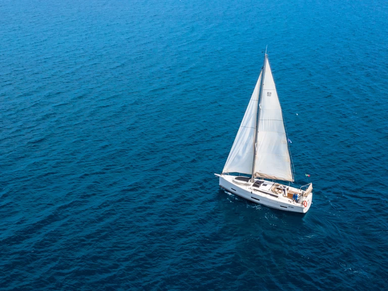 Dufour Dufour 390 Grand Large te huur van particulier of professional in Palermo