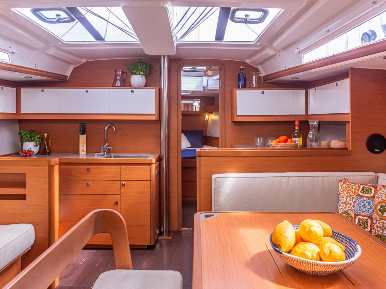 Huur een Dufour Dufour 430 in Palermo