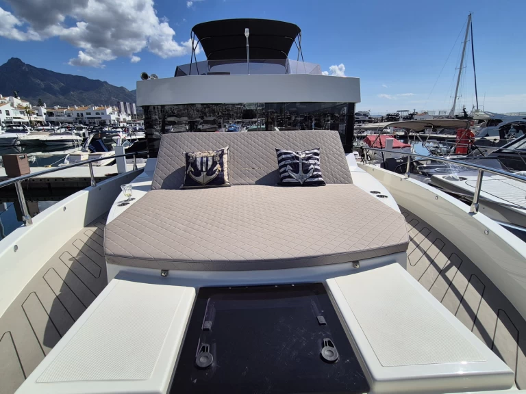 Huur Motorboot met of zonder schipper Cobra in Puerto Banús