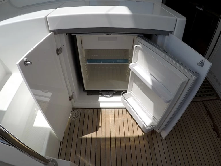 Huur Catamaran met of zonder schipper Lagoon in Šibenik