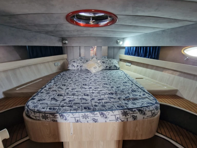 Verhuur Motorboot Partenautica met vaarbewijs