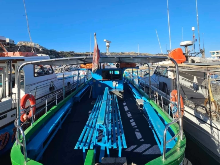 Verhuur Motorboot in Mellieħa - Custom Made Luzzu 38 feet