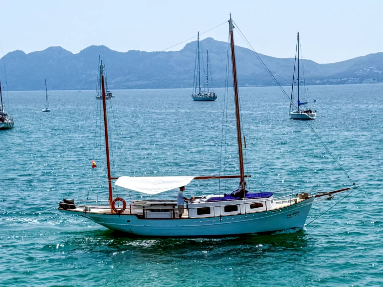 Huur een Llaut Classico 1960 in Puerto de Pollensa
