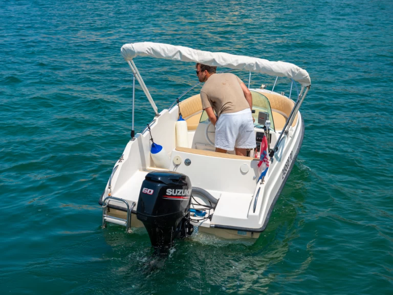 Huur Motorboot met of zonder schipper kruger in Poreč