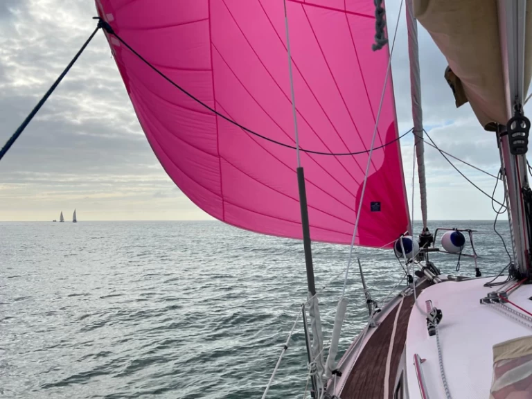 Bootverhuur Bavaria Bavaria 32 Cruiser in La Rochelle via SamBoat