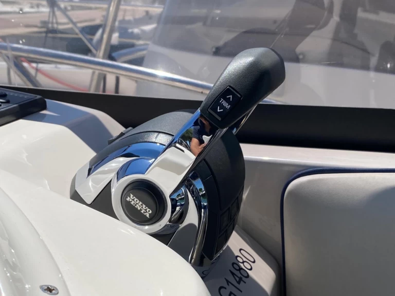 Verhuur Motorboot Eolo met vaarbewijs