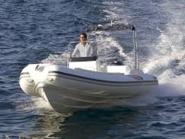 RIB te huur in Kissamos voor de beste prijs