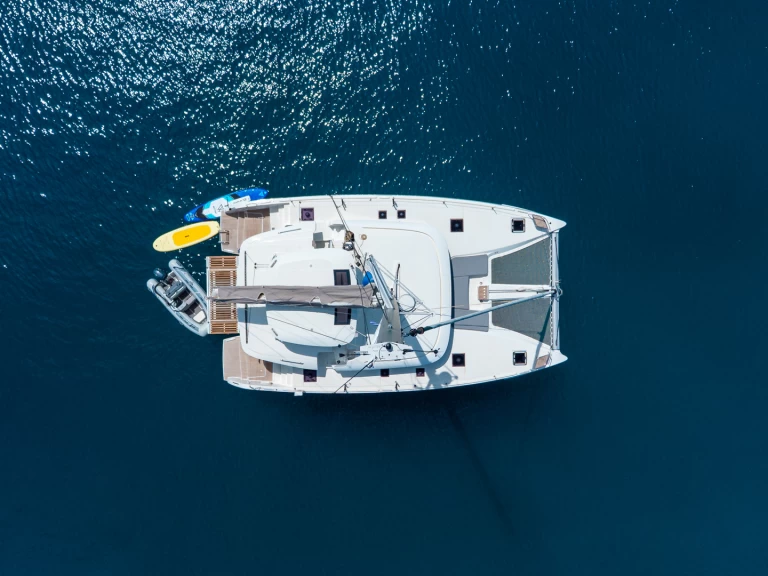 Verhuur Catamaran Lagoon met vaarbewijs