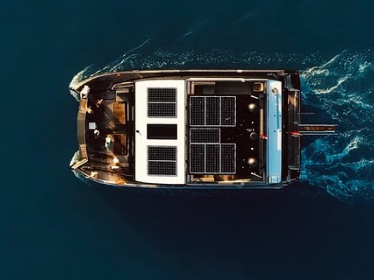 Verhuur Catamaran Custom Made met vaarbewijs