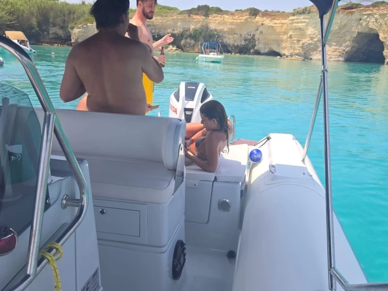 Verhuur RIB in San Foca - Joker Boat Clubman 24