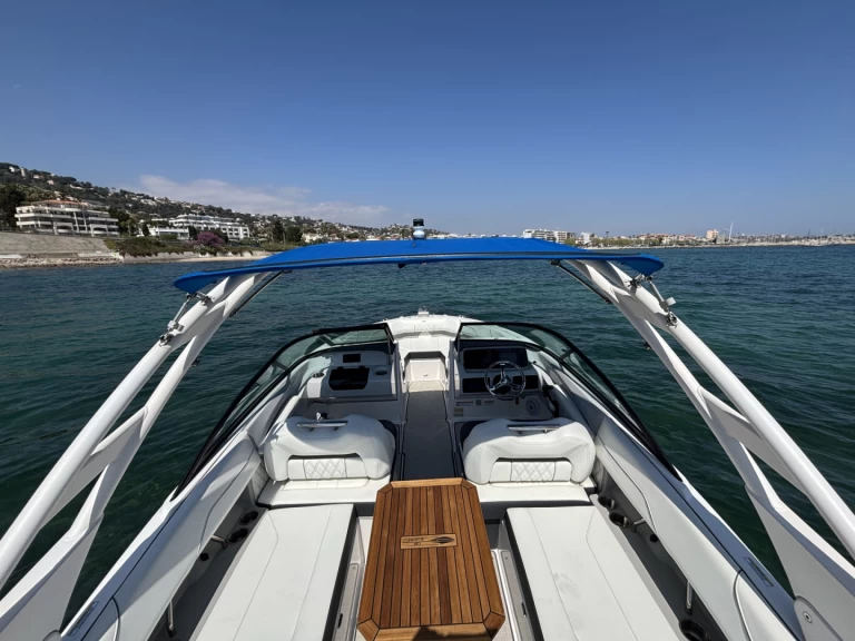 Bootverhuur Régal LX2 in Cannes via SamBoat