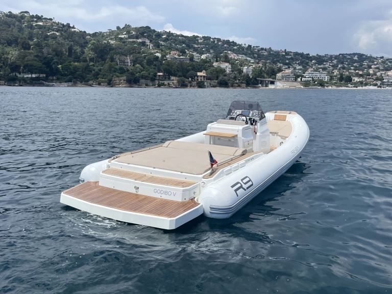 Bootverhuur Renier Renier R9 Tourer in Cannes via SamBoat