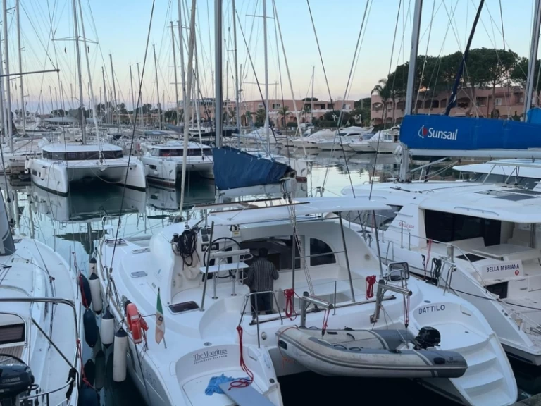 Bootverhuur Lagoon Lagoon 380 S2 in Marsala via SamBoat