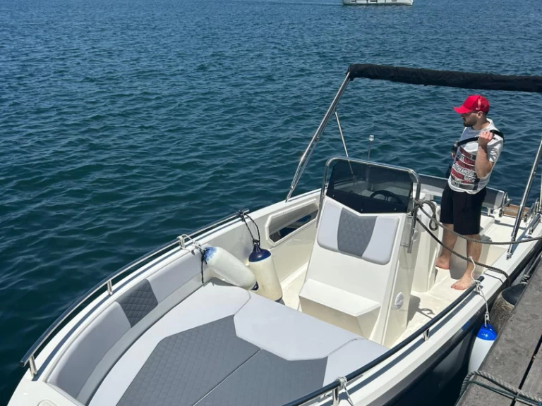 Huur een Salento marine Elitè 17 in Sorrento