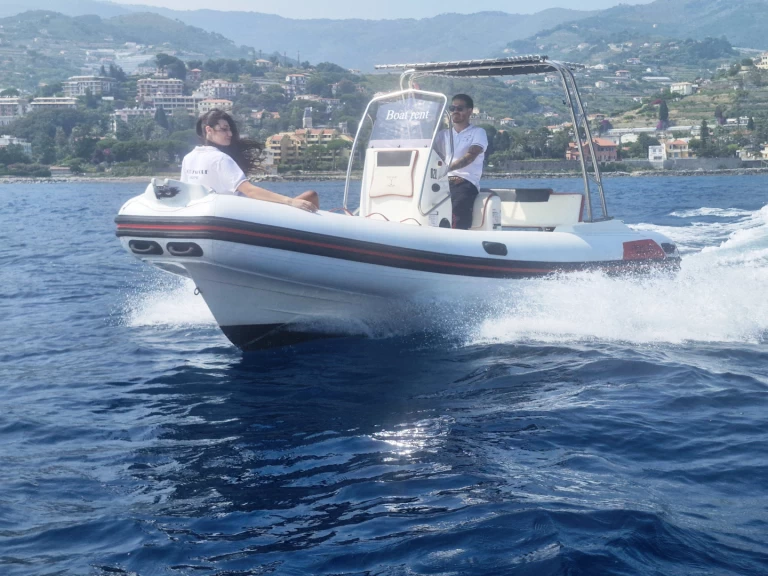 Huur een Arkos 21 in Sanremo