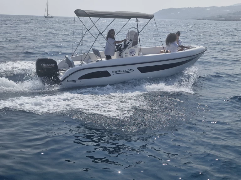 Huur Motorboot met of zonder schipper Arkos in Sanremo