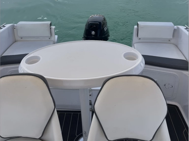 Bootverhuur Dubhe arena 500 in Puerto Banús via SamBoat