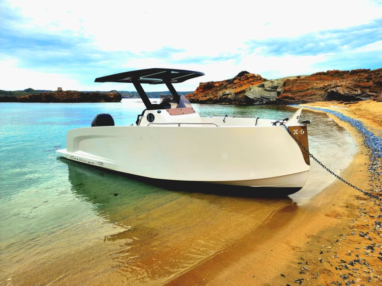 Huur een Boats mak Cattleya X6 in Cala Llonga