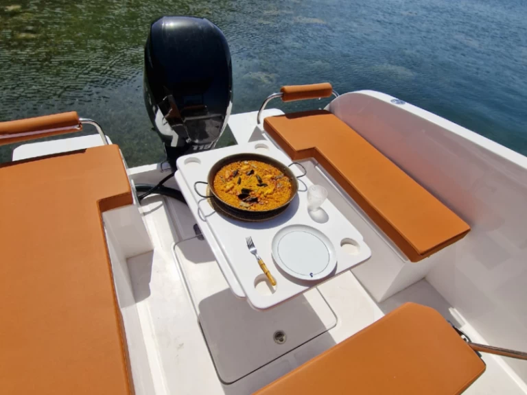 Jachthuur in Cala Llonga - Boats mak Cattleya X6 via SamBoat