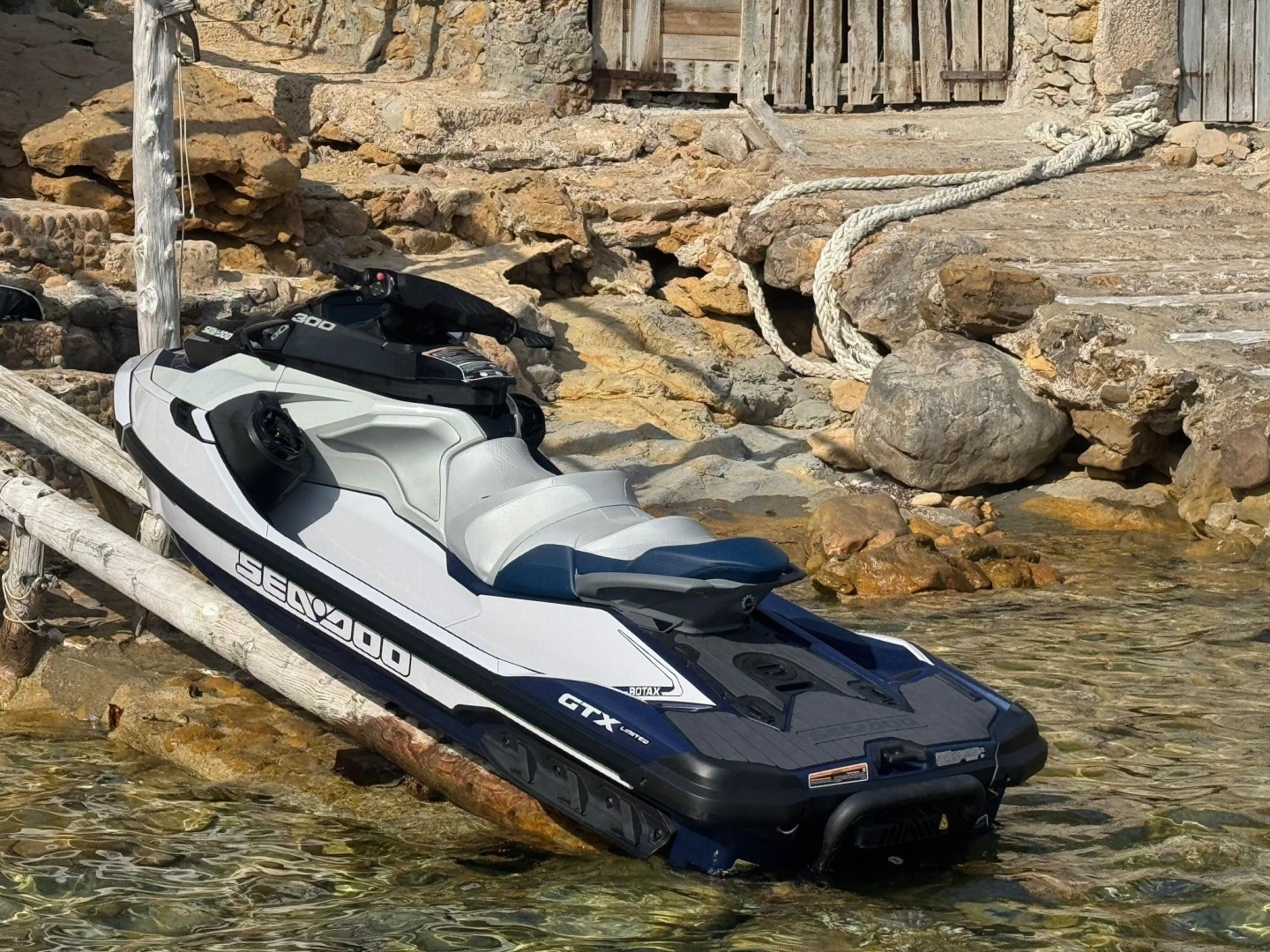 Verhuur van Jet Ski Sea-Doo Gtx limited 300 Marina Ibiza | SamBoat
