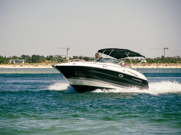 Verhuur Motorboot in Marina de Tróia - Monterey 250 CR