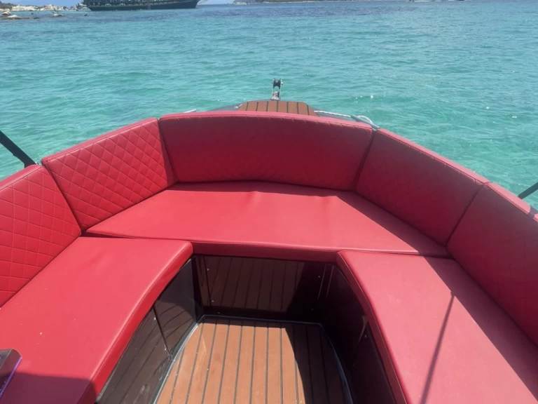 Aquastar Aquastar 600 RIB te huur van particulier of professional in Vourvourou