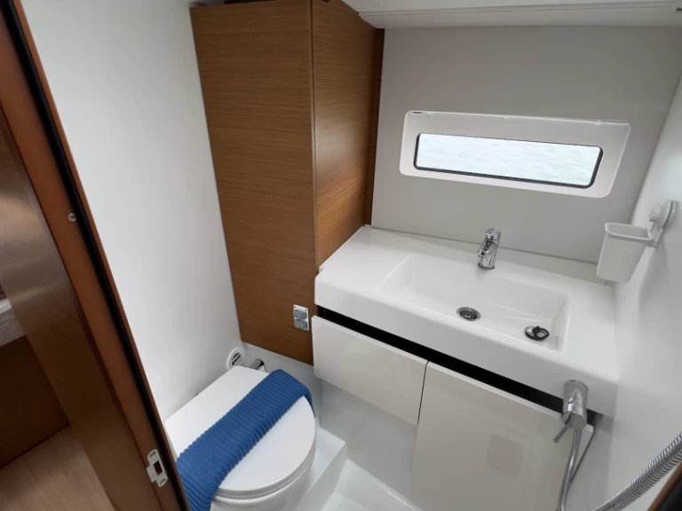 Jeanneau Sun Odyssey 490 te huur van particulier of professional in Rodi Garganico