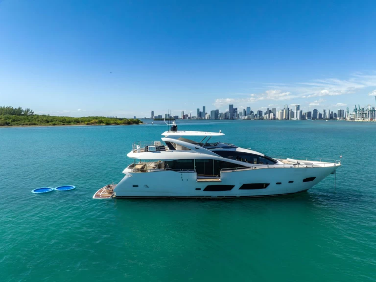 Verhuur Jacht in Miami - Sunseeker RMM JOB
