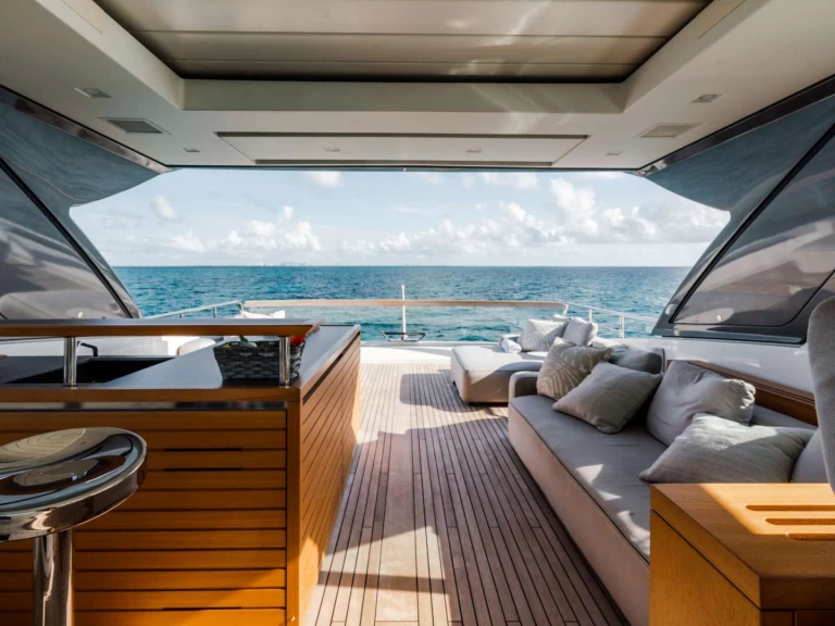 Huur een San Lorenzo Vasiliki in Bahama's