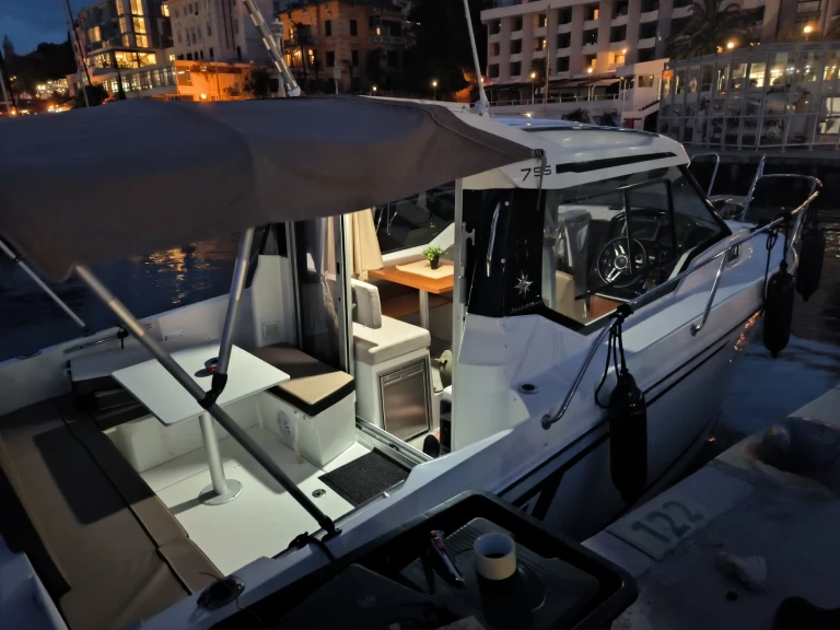 Verhuur Motorboot in Opatija - Jeanneau Merry Fisher 795