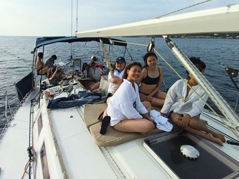 Zeilboot te huur in Sant Antoni de Portmany voor de beste prijs