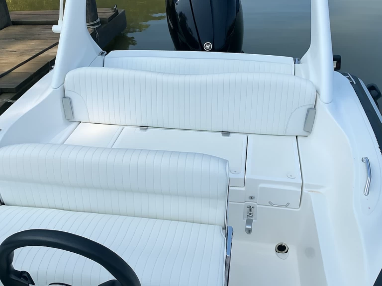 RIB te huur in Cavalaire-sur-Mer voor de beste prijs