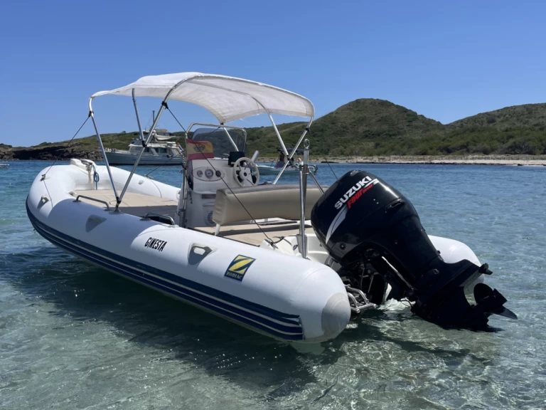 Huur een Zodiac Medline II C in Mahón