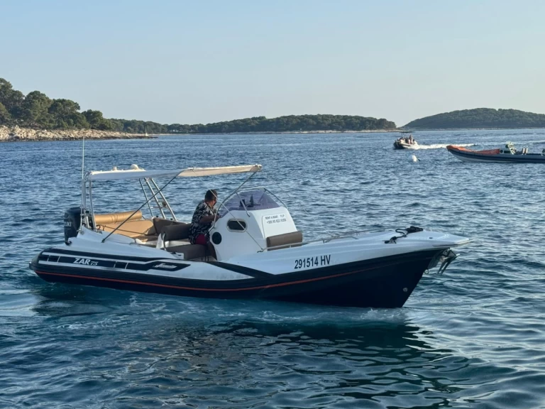 Zar Zar 75 te huur van particulier of professional in Hvar