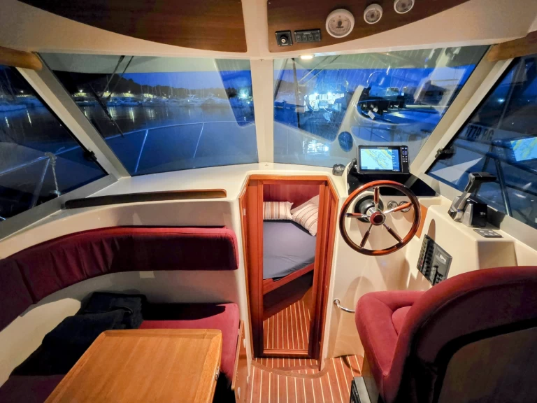 Bootverhuur Drage goedkoop Ocqueteau 815 Range Cruiser