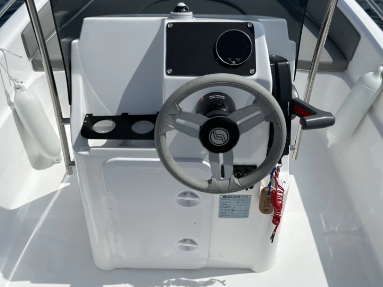 Bootverhuur Selva SELVA 580 OPEN in Juan-les-Pins via SamBoat