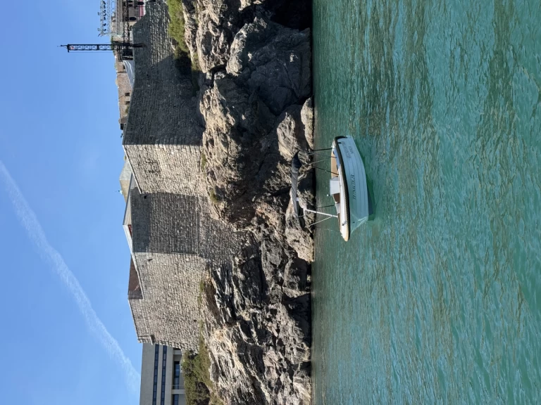 Motorboot te huur in Sète voor de beste prijs