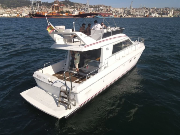 Ferretti Ferretti 39 te huur van particulier of professional in Vigo