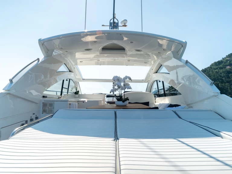 Bootverhuur Mandelieu-la-Napoule goedkoop Targa 47 Gran Turismo