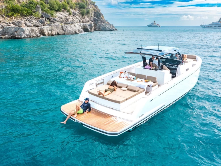 Huur Motorboot met of zonder schipper Pardo Yachts in Athene