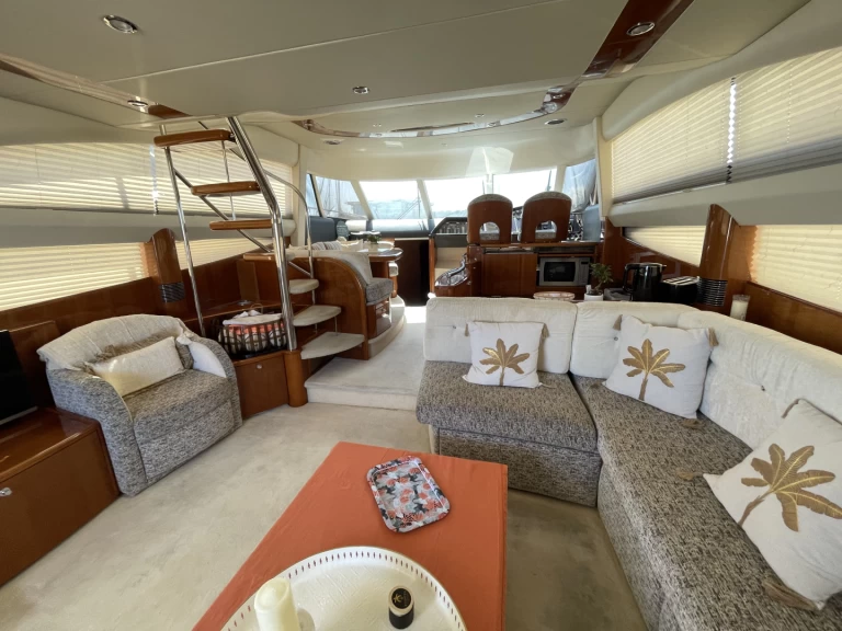 Jacht te huur in Hyères voor de beste prijs