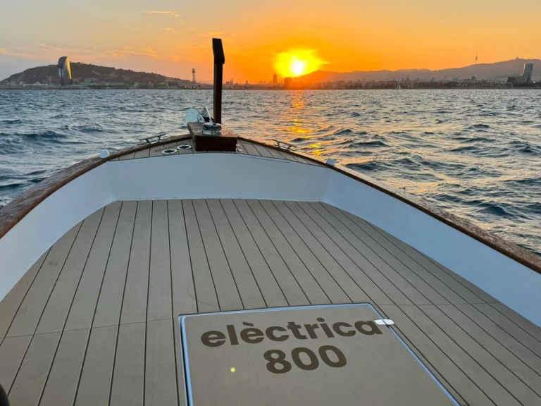 Jachthuur in Marina de Palamós - Electric Inside Boats 800 via SamBoat