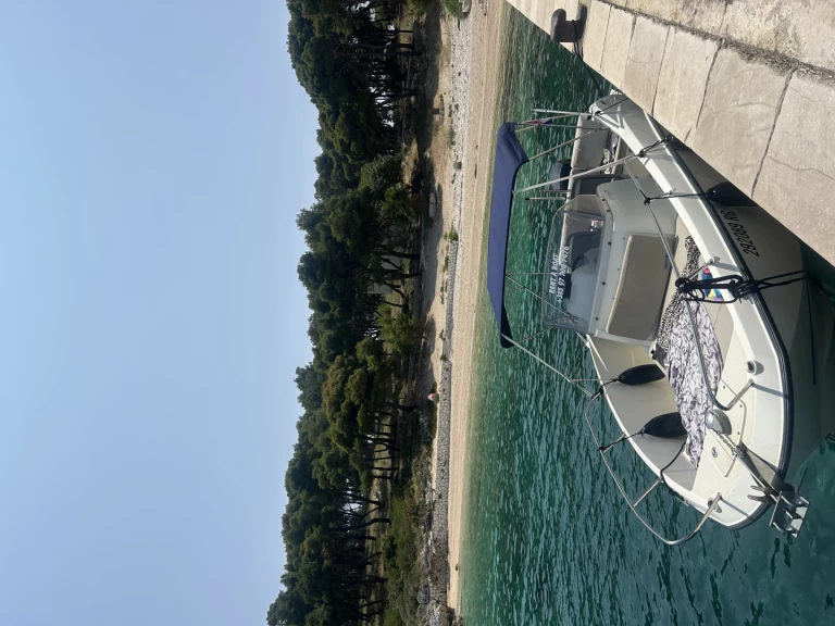 Bootverhuur Quicksilver Activ 675 Open in Rogoznica via SamBoat
