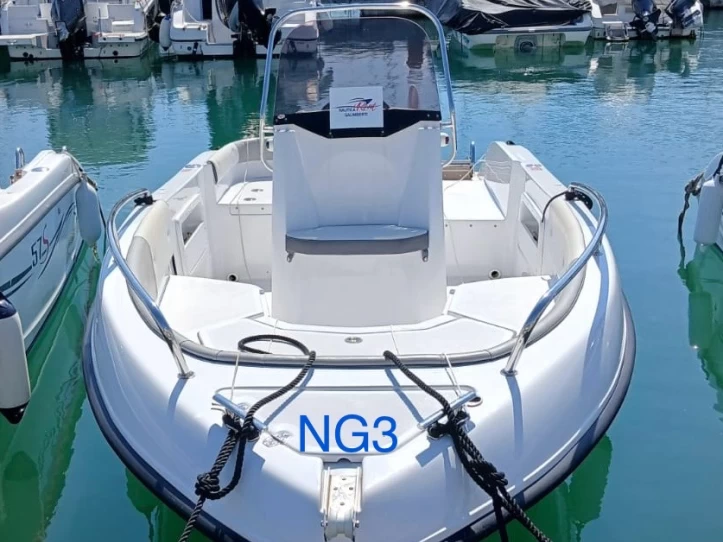 Huur Motorboot met of zonder schipper Trimarchi in Porto Mirabello