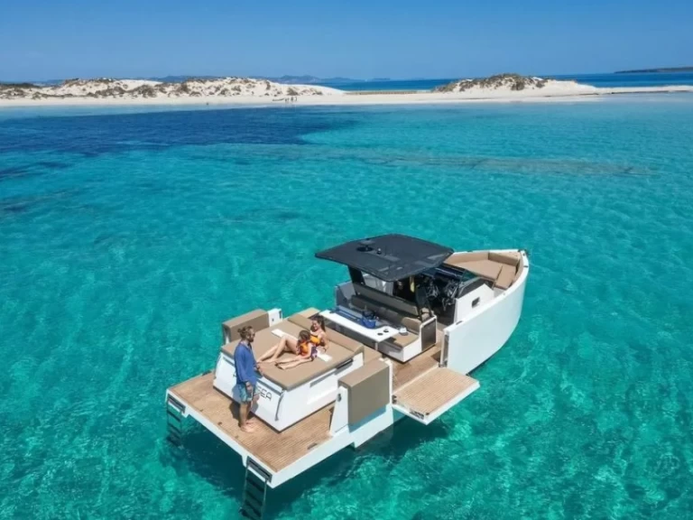 Verhuur Motorboot De Antonio D33 Open met vaarbewijs