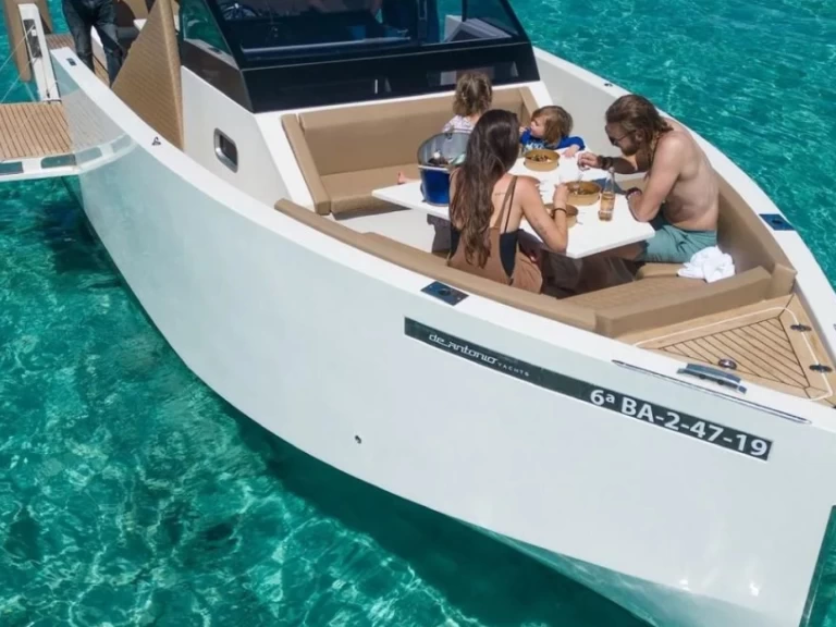 Jachthuur in Ibiza Magna - De Antonio D33 Open D33 via SamBoat