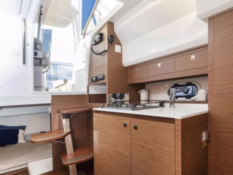 Jachthuur in Puerto Portals - Jeanneau Cap Camarat 10.5 WA via SamBoat