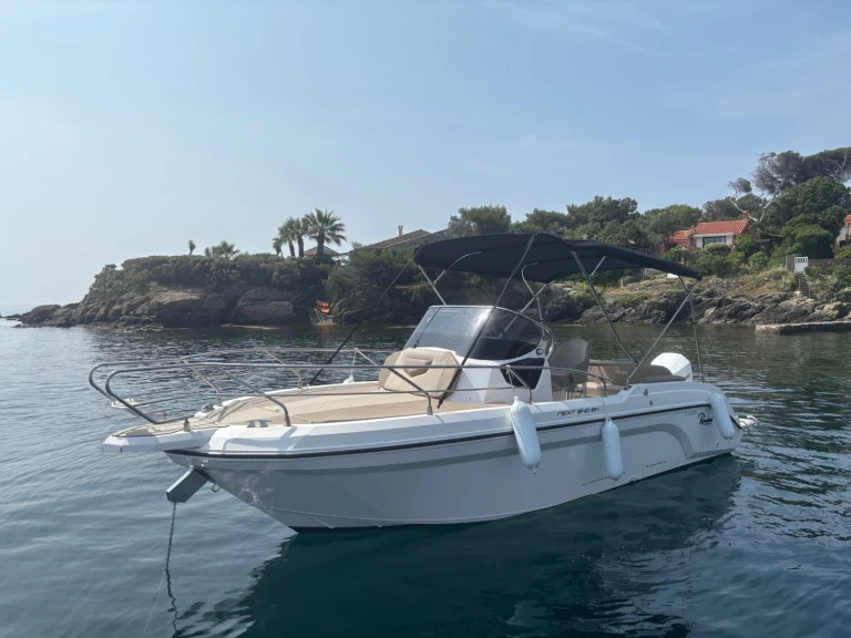 Verhuur Motorboot in Saint-Raphaël - Ranieri Next 240 Sh