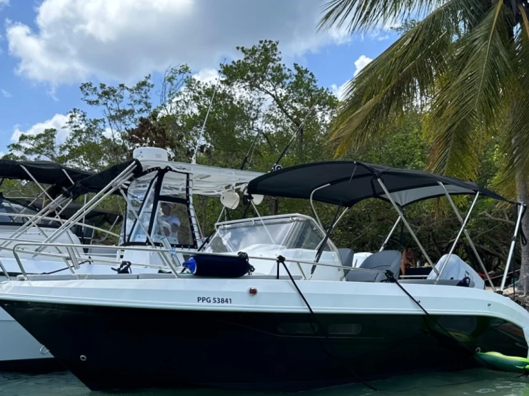 Bootverhuur Pacific Craft Pacific Craft 630 in Le Gosier via SamBoat